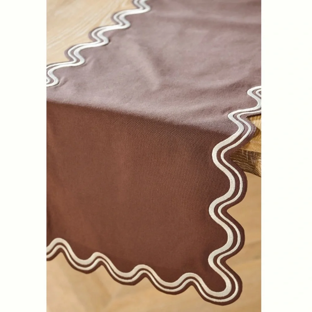 Anthropologie curvy runner brown white embroidered
